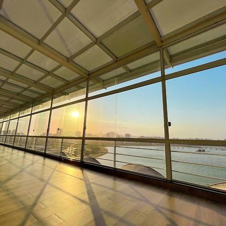 Hotel Senac Ilha Do Boi 비토리아 외부 사진 The interior of the airport