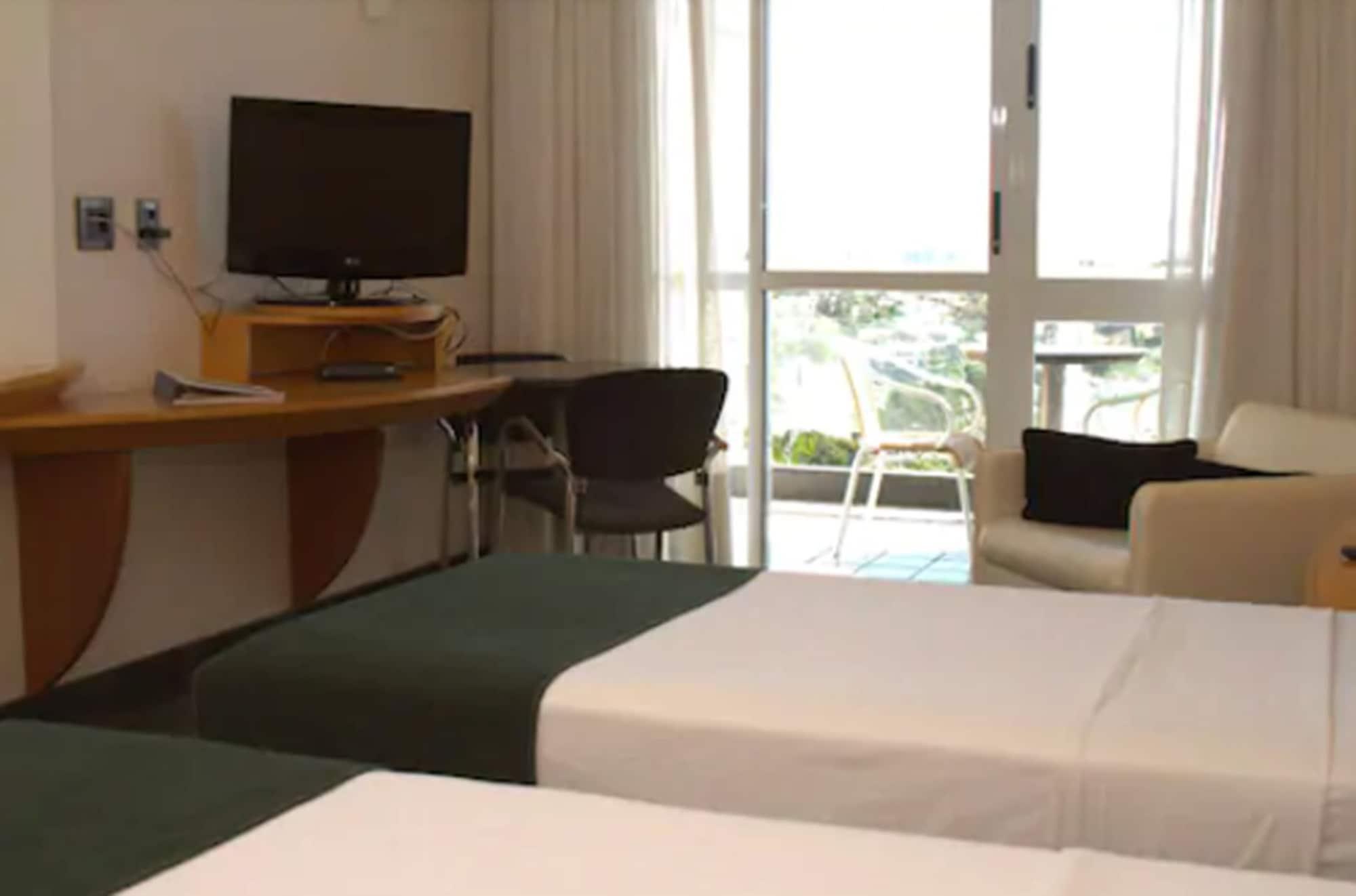 Hotel Senac Ilha Do Boi 비토리아 외부 사진 A room at the hotel
