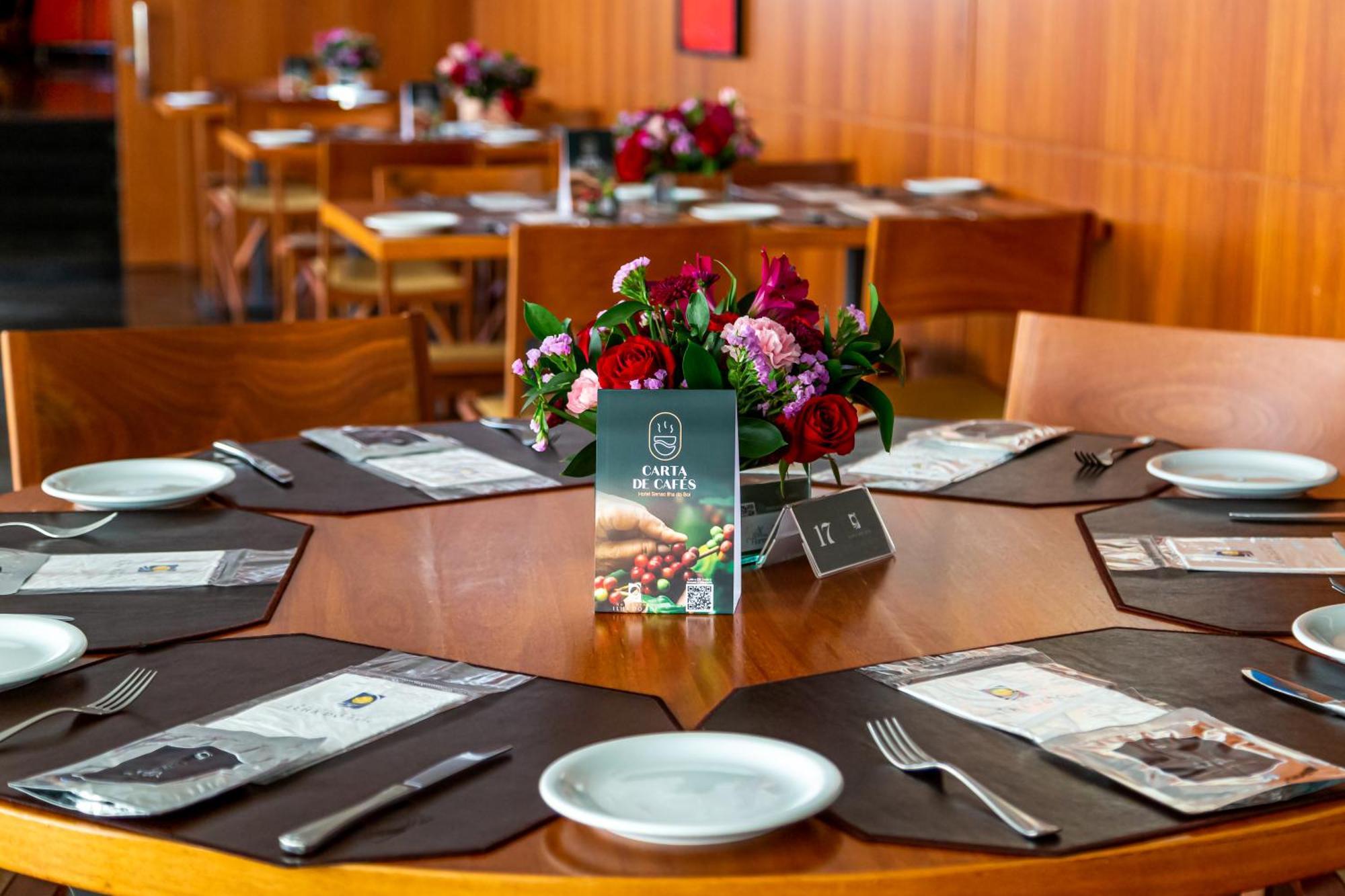 Hotel Senac Ilha Do Boi 비토리아 외부 사진 The dining room at the hotel
