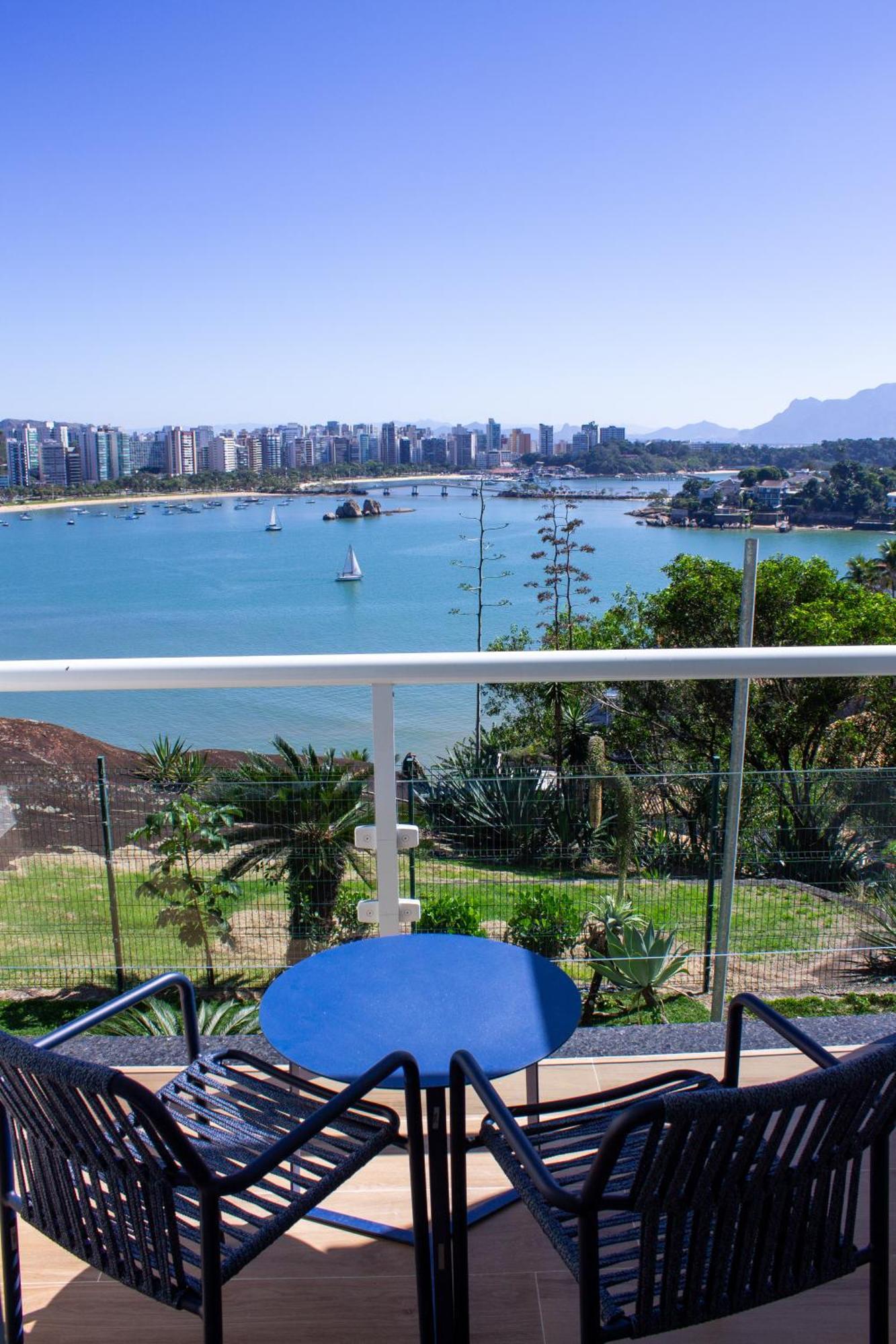 Hotel Senac Ilha Do Boi 비토리아 외부 사진 View of the bay from the hotel